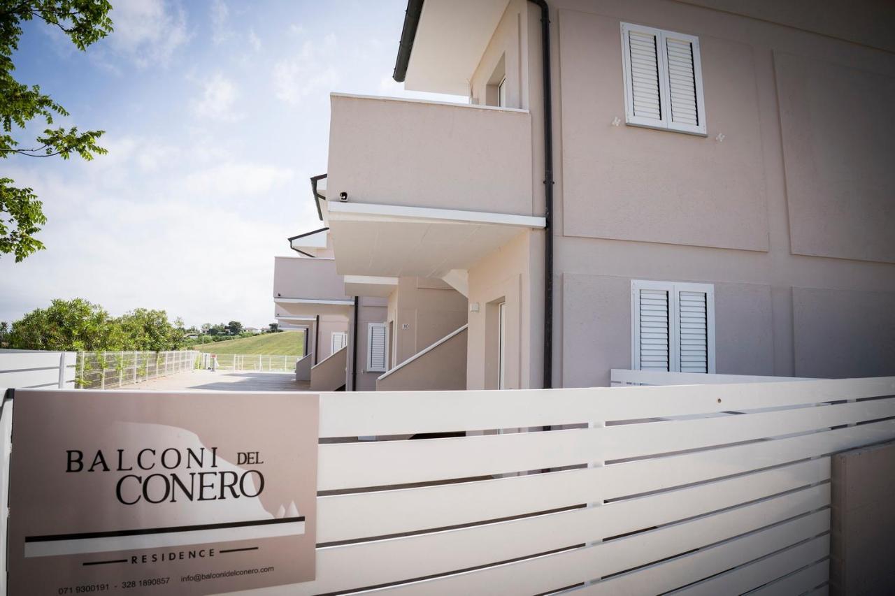 الشقق الفندقية نومانافي  Balconi Del Conero المظهر الخارجي الصورة